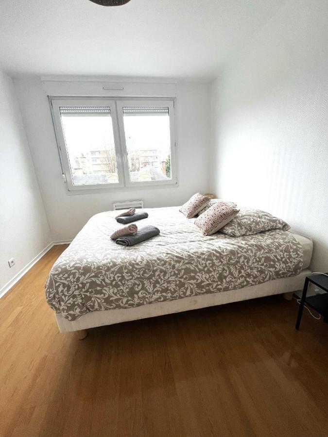 Charmant Appartement Proche Centre Ville 兰斯 外观 照片