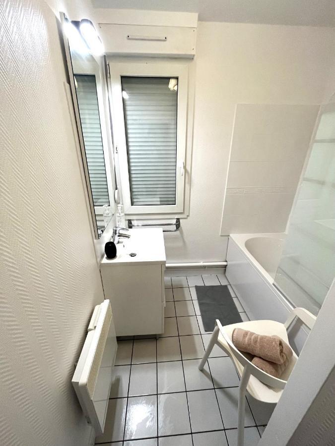 Charmant Appartement Proche Centre Ville 兰斯 外观 照片
